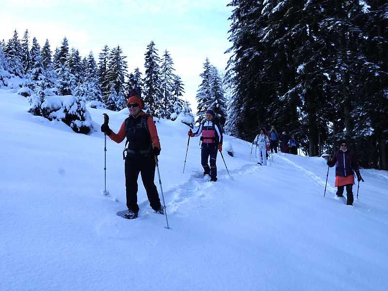 Erste Schneeschuhtour im winter wonderland