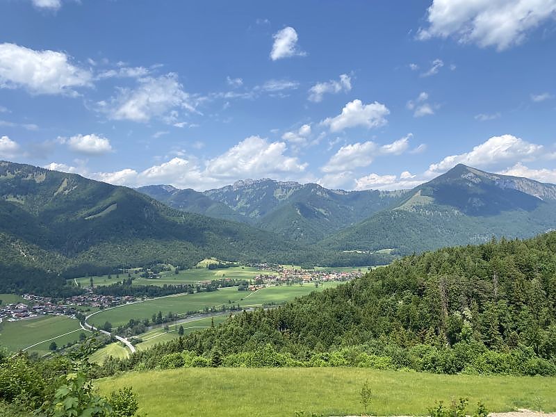 Auf neuen Wegen zur Chiemhauser Alm
