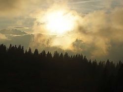 Eine schaurig schöne Nebelwanderung zum Straubinger Haus